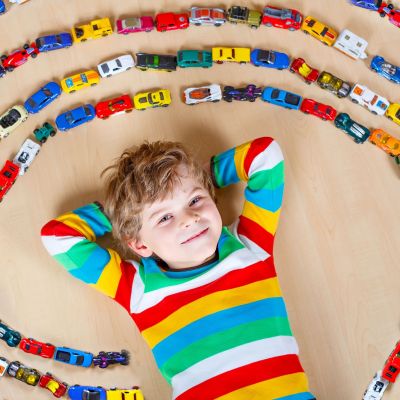 Πόσα παιχνίδια χρειάζεται πραγματικά ένα παιδί, σύμφωνα με ειδικούς