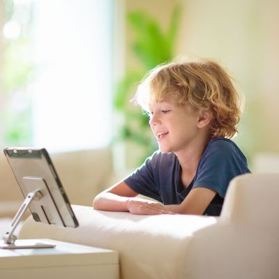 YouTube Kids: Είναι πραγματικά ασφαλές για το παιδί σου; Τι πρέπει να ξέρουν οι γονείς