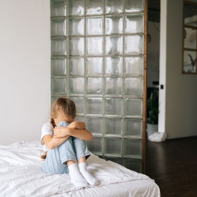 Παιδοψυχολόγοι προειδοποιούν γονείς και παππούδες: Μην αγνοείτε αυτές τις 10 συνήθειες