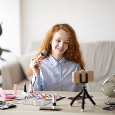 Η skincare τάση των εφήβων στο TikTok μπορεί να είναι επιβλαβής και ακριβή, σύμφωνα με μελέτη