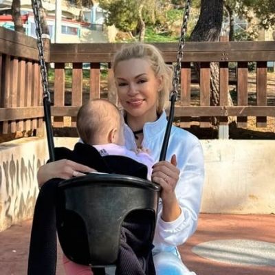 Βίκυ Κάβουρα: Βλέπει το ηλιοβασίλεμα αγκαλιά με την κόρη της