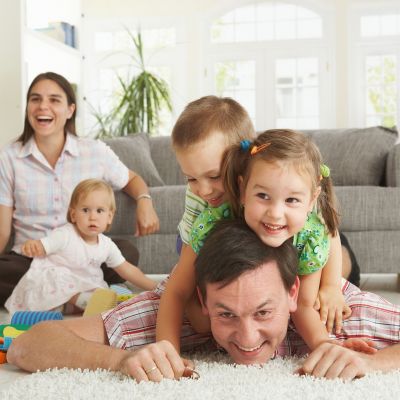 Τα πιο απολαυστικά ψέματα που λένε οι γονείς στα παιδιά και δεν το μετανιώνουν ποτέ