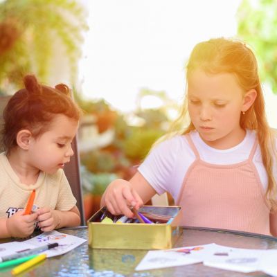 Χάρτινες λεμονάδες – Καλοκαιρινή κατασκευή για παιδιά με χαρτόνια και καλαμάκια