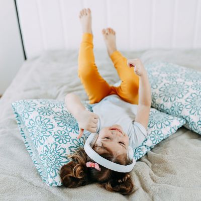 Από το Baby Shark στον Beethoven: Πώς η μουσική εξελίσσει τον εγκέφαλο του παιδιού