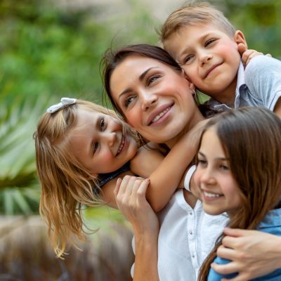 Έρευνα - έκπληξη: Οι μαμάδες με τρία παιδιά είναι οι πιο στρεσαρισμένες απ' όλες