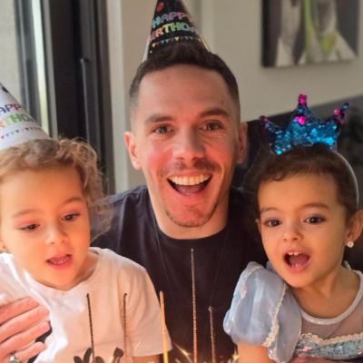 Ο Λευτέρης Πετρούνιας παίζει κυνηγητό στο σαλόνι με τις κόρες του & οι followers του τον αποθεώνουν