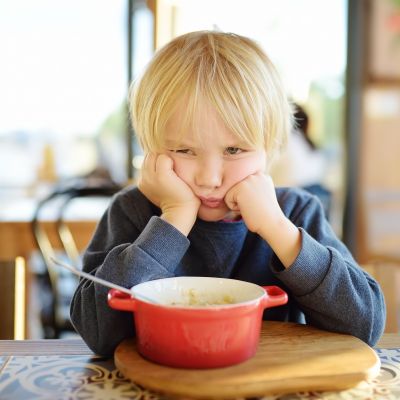Πότε η επιλεκτική διατροφή γίνεται επικίνδυνη για το παιδί; Παιδοψυχολόγος προειδοποιεί