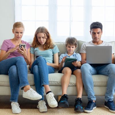 Digital detox: Οικογενειακή υπόθεση