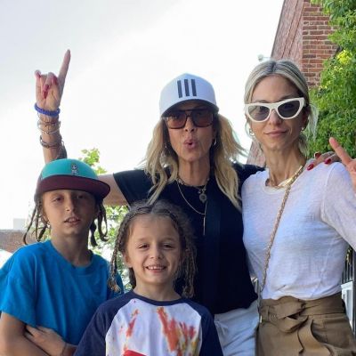 Άννα Βίσση: Συνάντηση...κορυφής με την κόρη της και τα εγγόνια της στο Κάπρι