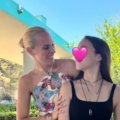 Η Έλενα Ασημακοπούλου αγκαλιά με την κόρη της στην τελετή αποφοίτησης - Το μήνυμα που μας συγκίνησε