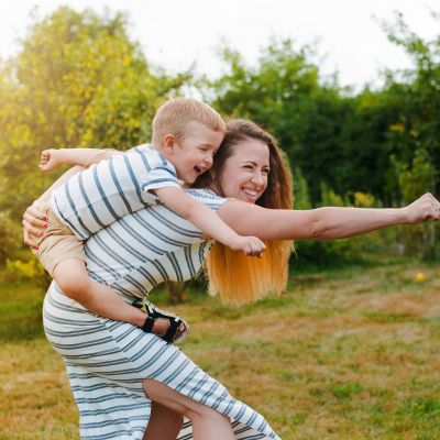 10 τρόποι να γίνεις πιο ευτυχισμένη μαμά, απολαμβάνοντας κάθε στιγμή της μητρότητας