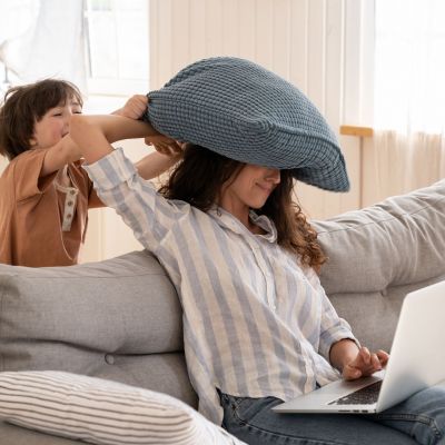 Τι να κάνω όταν το παιδί μου με χτυπάει; Είναι φυσιολογικό;