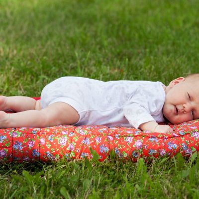 Το μωρό ξυπνάει συχνά λόγω ζέστης - Τι να κάνω;