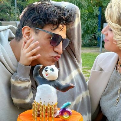 Ο γιος της Τζένης Θεωνά στο πιάνο με τον Δήμο Αναστασιάδη – Μια ξεχωριστή στιγμή στο Μέγαρο Μουσικής