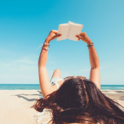 Πρέπει να παίρνουμε βιταμίνη D το καλοκαίρι; Τι λένε οι ειδικοί