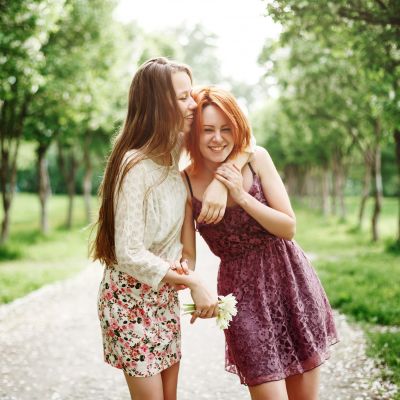 5 τρόποι για να στηρίξετε την ψυχική υγεία του εφήβου σας και αυτό το καλοκαίρι