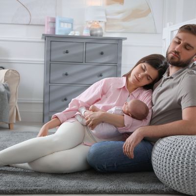 Η επιστήμη μίλησε: Οι μπαμπάδες ξυπνάνε από το κλάμα του μωρού - απλώς δεν σηκώνονται