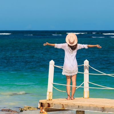 Μπορεί ο ήλιος να βοηθήσει τη γονιμότητα; Η επιστήμη λέει «ναι» - αλλά με μέτρο