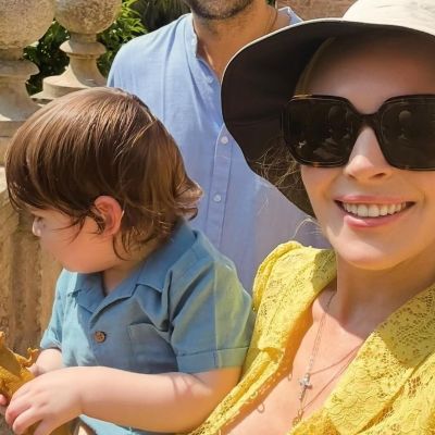 Η ζωή της ως μαμά: Η Lindsay Lohan μοιράζεται φωτογραφίες με τον γιο της μετά από καιρό