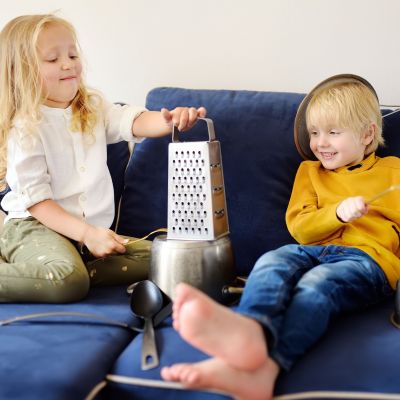 Μουσικοκινητικά παιχνίδια: 9 σούπερ διασκεδαστικές δραστηριότητες για παιδιά από 3 - 7 ετών