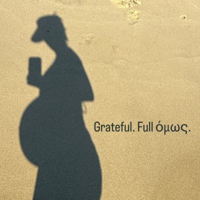 Κουίζ: Ποια Ελληνίδα ηθοποιός έδειξε τη φουσκωμένη της κοιλίτσα στο Instagram;