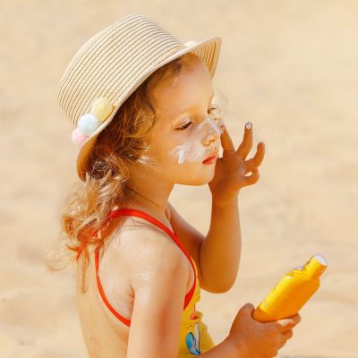 Ναι, το αντηλιακό λήγει - Δείτε τι πρέπει να γνωρίζετε