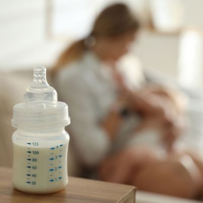 Πόσο γάλα πρέπει να πίνει ένα μωρό 1 μηνός;