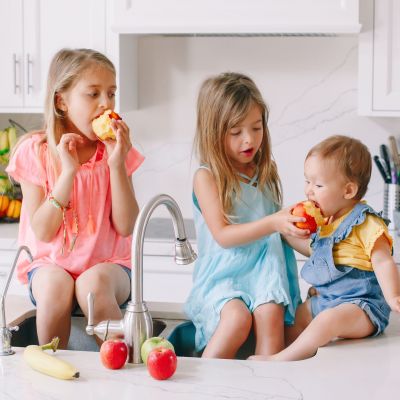 10 εύκολα και χορταστικά σνακ για όλη την οικογένεια