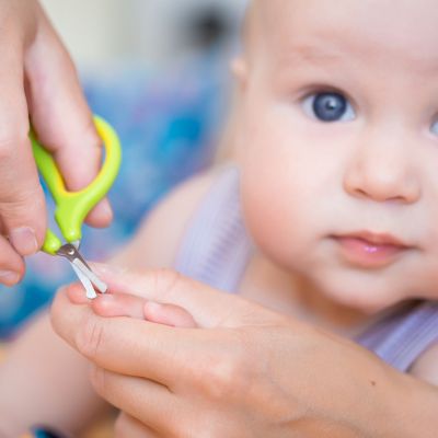 Πότε κόβω τα νύχια του βρέφους;