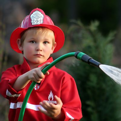 Φωτιά: 4 βασικοί τρόποι για να προστατέψετε τα παιδιά σας από τις πυρκαγιές