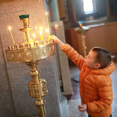 15 Αυγούστου: Πώς να μιλήσετε στα παιδιά σας για την Παναγία