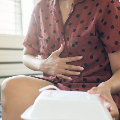 9 τρόποι express που θα σας ανακουφίσουν από τη βαρυστομαχιά