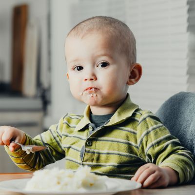 Πουρές πατάτας για παιδιά – πλούσιος με πολύ γάλα