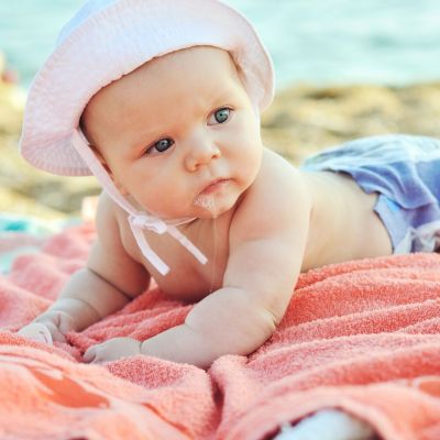 Γιατί το μωρό κάνει φούσκες με το σάλιο του; -Τι σημαίνει αυτό για την ανάπτυξή του