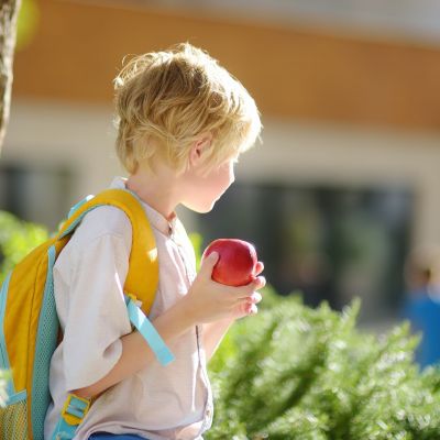 Όταν το παιδί σου είναι «το καινούργιο παιδί» στο σχολείο