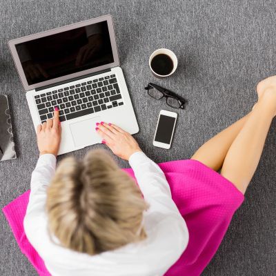 Πνιγμένες στα σχολικά emails; Μην ανησυχείτε δεν είστε μόνες