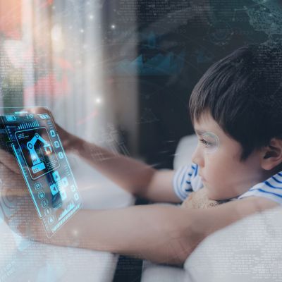 Τα βίντεο για παιδιά από AI κατακλύζουν το YouTube - Τι πρέπει να γνωρίζουν οι γονείς