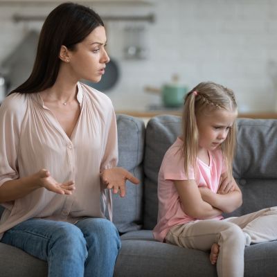 5 φράσεις που λέμε στα παιδιά μας και τα τραυματίζουμε ψυχικά