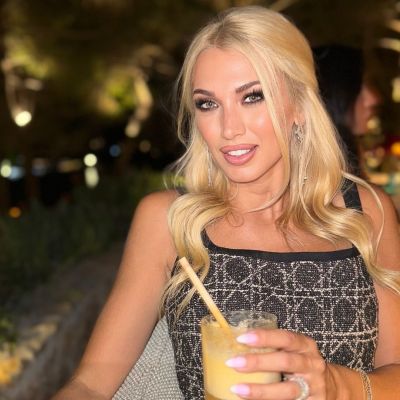 Το νέο δώρο του μικρού Βλάσση: Ένα κίτρινο Mercedes DK-SL63 στο σαλόνι της Κωνσταντίνας Σπυροπούλου