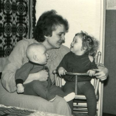 Οι φράσεις που μεγάλωσαν γενιές Ελλήνων παιδιών (και συνεχίζουν…)