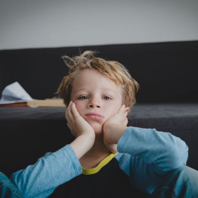 Νέα μελέτη: Τα άτομα με αυτισμό και εκείνα με κοινωνικό άγχος βιώνουν διαφορετικά την ενσυναίσθηση