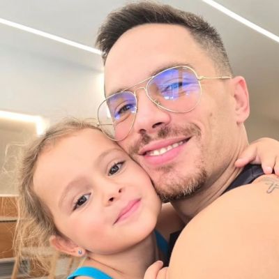 Λευτέρης Πετρούνιας: «Μαντέψτε σε ποιον από τους δύο λείπει δόντι» - Η αστεία ανάρτηση με την Σοφία