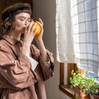 Η καλύτερη ώρα να παίρνετε τη βιταμίνη C για μέγιστη απορρόφηση, σύμφωνα με διαιτολόγους