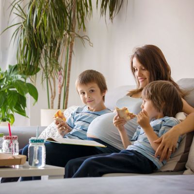 28η Οκτωβρίου: Τι φαγητά μπορείς να καταναλώσεις στο οικογενειακό τραπέζι, αν είσαι έγκυος;