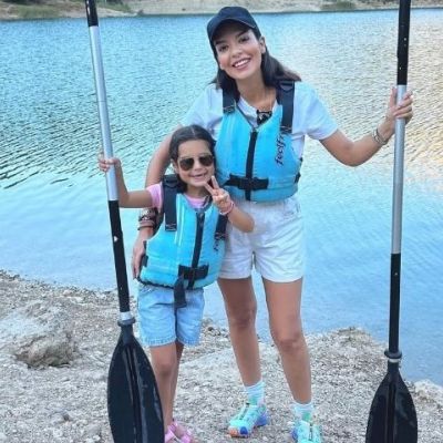 Η Νικολέττα Ράλλη και η κόρη της έκαναν κανό και έζησαν μια αξέχαστη εμπειρία στη φύση