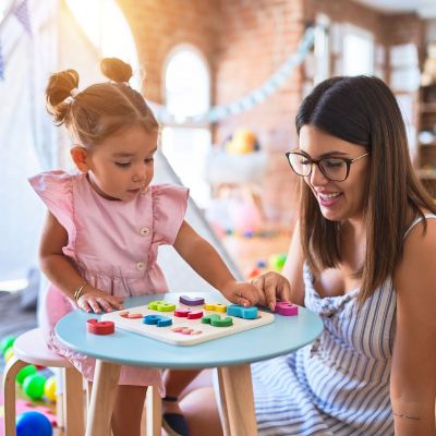 Απλοί και διασκεδαστικοί τρόποι για να μάθετε στο νήπιο τους αριθμούς