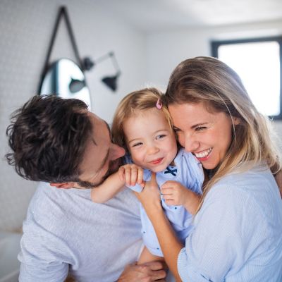 5 τεχνικές θετικής διαπαιδαγώγησης για ήρεμα και ευτυχισμένα παιδιά