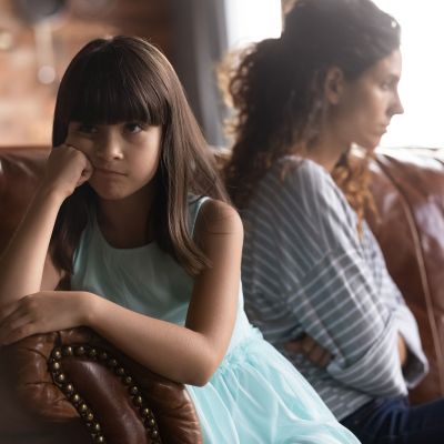 Το παιδί σου λέει συνέχεια "όχι"; 7 τρόποι να διαχειριστείς το πείσμα του χωρίς φωνές