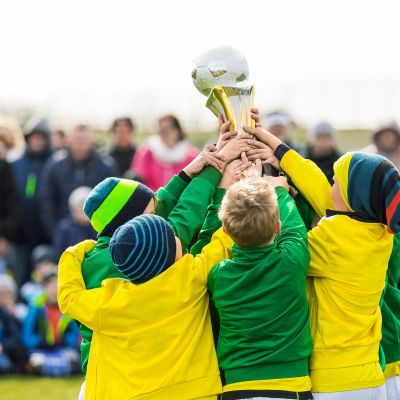 Η πίεση των γονιών: το μεγαλύτερο εμπόδιο στην αθλητική πρόοδο των παιδιών, σύμφωνα με ψυχολόγους