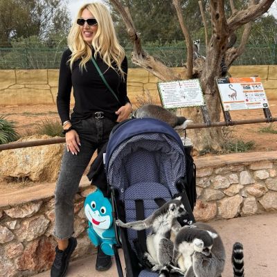 Η Κωνσταντίνα Σπυροπούλου γιόρτασε την 28η Οκτωβρίου με τους γιους της και τη μαμά της